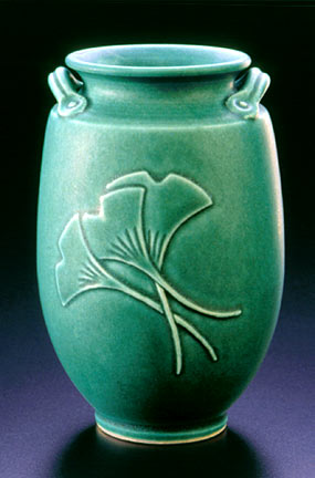 Ginko vase with lugs